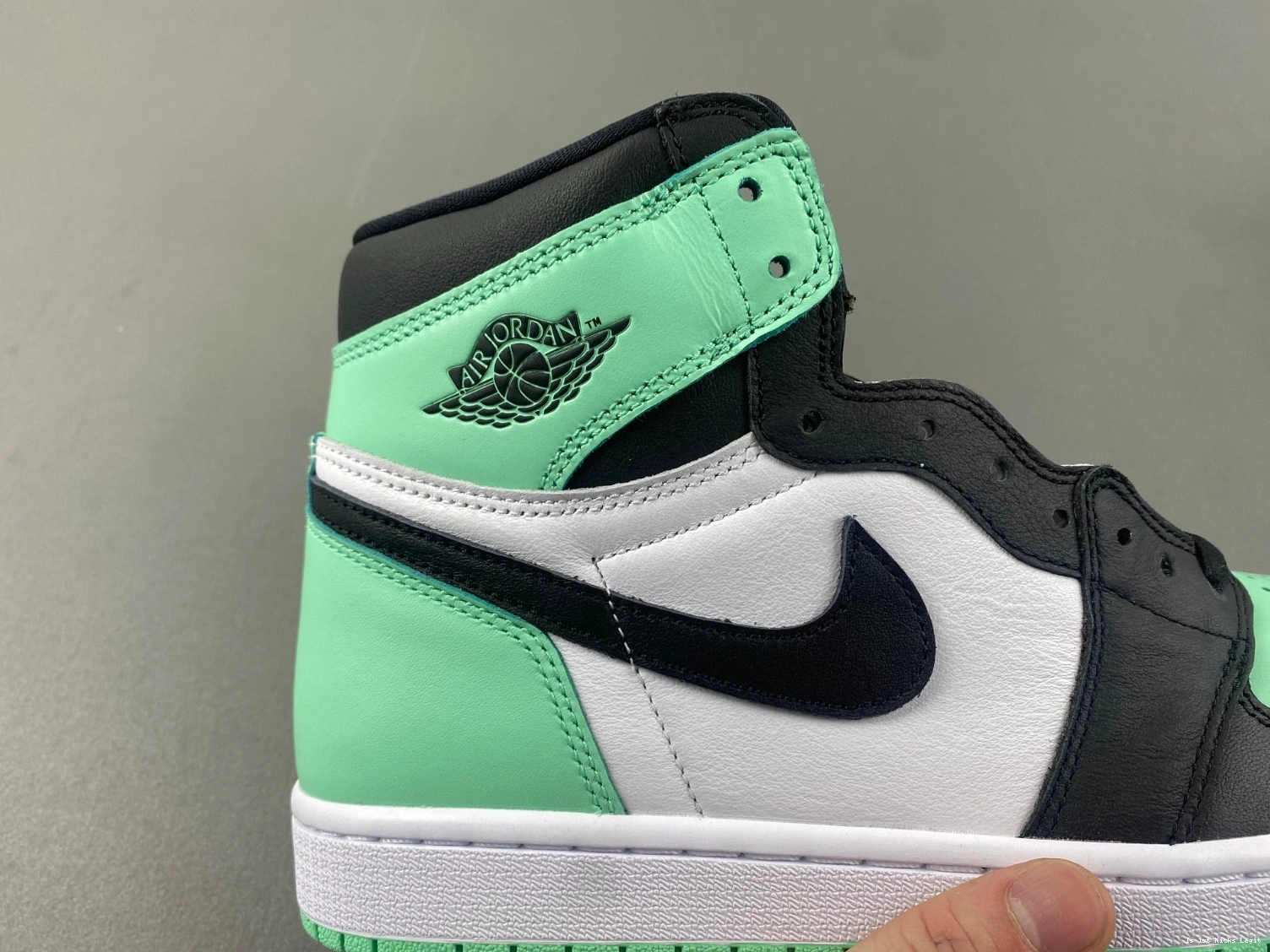 Air High DZ5485-130 OG Retro Glow 1 Jordan Green 0329